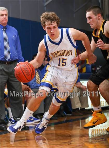 Thumbnail 1 in Greece Athena vs. Irondequoit photogallery.