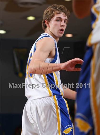Thumbnail 2 in Greece Athena vs. Irondequoit photogallery.