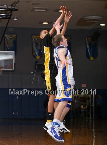 Thumbnail 3 in Greece Athena vs. Irondequoit photogallery.