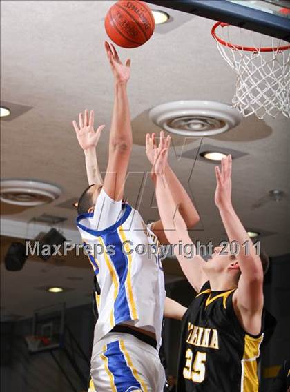 Thumbnail 3 in Greece Athena vs. Irondequoit photogallery.