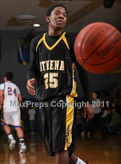 Thumbnail 2 in Greece Athena vs. Irondequoit photogallery.