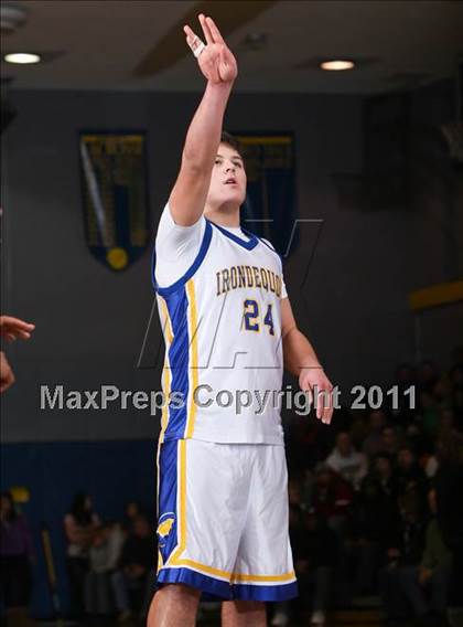 Thumbnail 1 in Greece Athena vs. Irondequoit photogallery.
