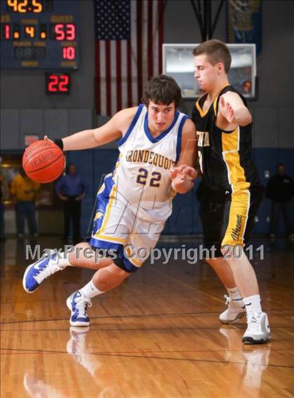 Thumbnail 2 in Greece Athena vs. Irondequoit photogallery.