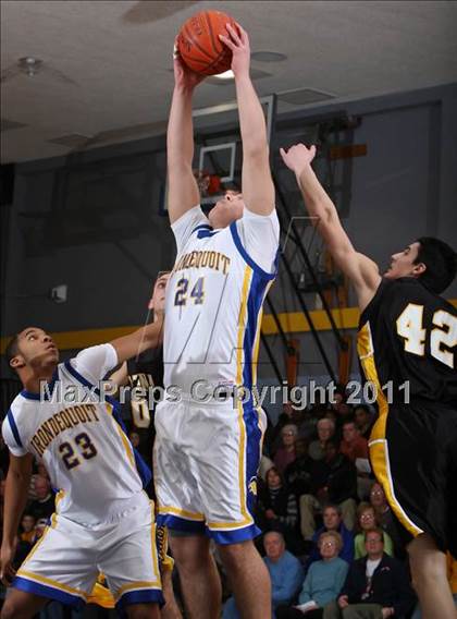 Thumbnail 3 in Greece Athena vs. Irondequoit photogallery.