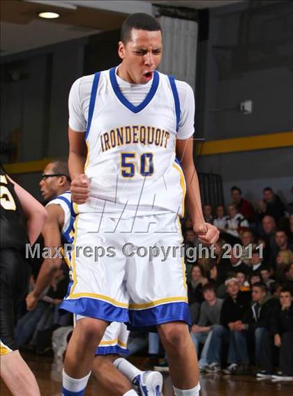 Thumbnail 2 in Greece Athena vs. Irondequoit photogallery.