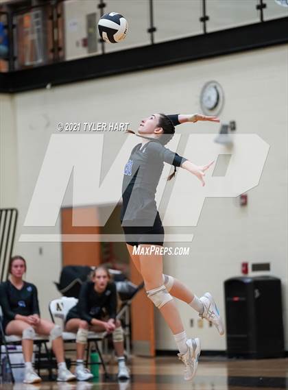 Thumbnail 2 in Hamilton Southeastern @ Avon photogallery.