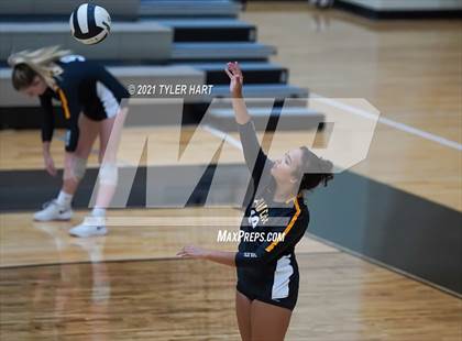 Thumbnail 1 in Hamilton Southeastern @ Avon photogallery.