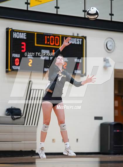 Thumbnail 2 in Hamilton Southeastern @ Avon photogallery.