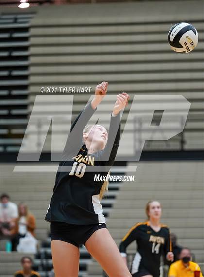 Thumbnail 2 in Hamilton Southeastern @ Avon photogallery.