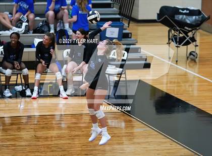 Thumbnail 2 in Hamilton Southeastern @ Avon photogallery.