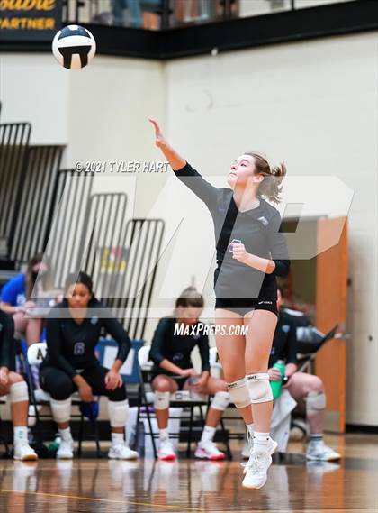Thumbnail 3 in Hamilton Southeastern @ Avon photogallery.