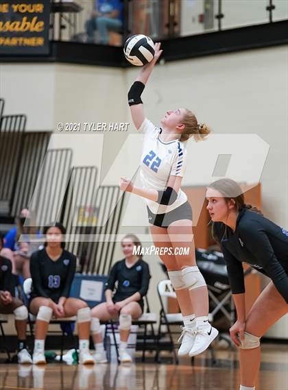 Thumbnail 2 in Hamilton Southeastern @ Avon photogallery.