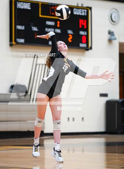Thumbnail 2 in Hamilton Southeastern @ Avon photogallery.
