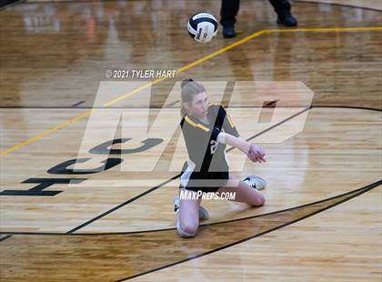 Thumbnail 1 in Hamilton Southeastern @ Avon photogallery.