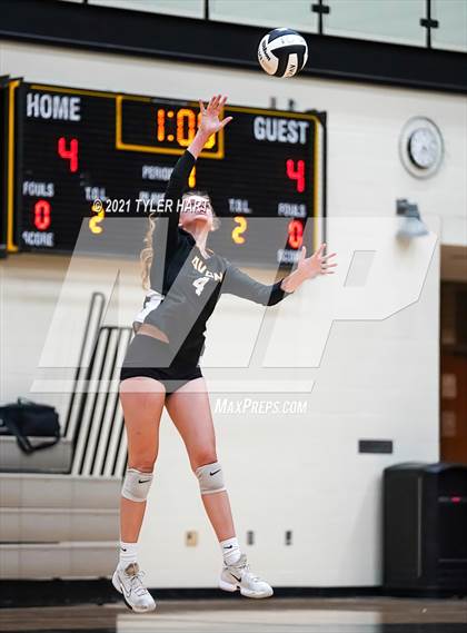 Thumbnail 1 in Hamilton Southeastern @ Avon photogallery.