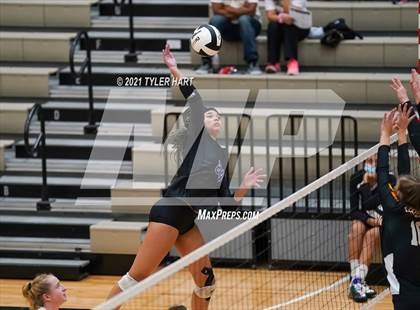 Thumbnail 2 in Hamilton Southeastern @ Avon photogallery.