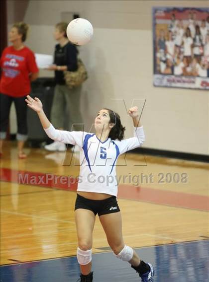Thumbnail 2 in Keller Central vs Friendswood (Nike Volleyball Classic) photogallery.