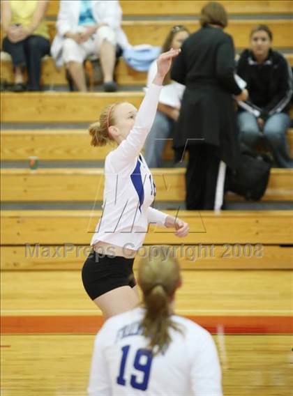 Thumbnail 3 in Keller Central vs Friendswood (Nike Volleyball Classic) photogallery.