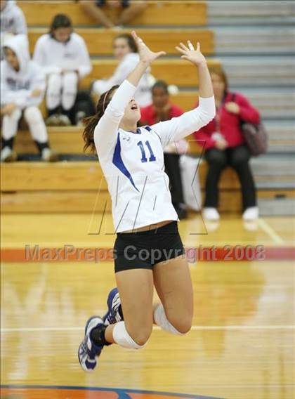 Thumbnail 1 in Keller Central vs Friendswood (Nike Volleyball Classic) photogallery.