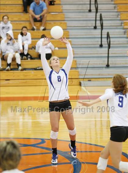 Thumbnail 1 in Keller Central vs Friendswood (Nike Volleyball Classic) photogallery.