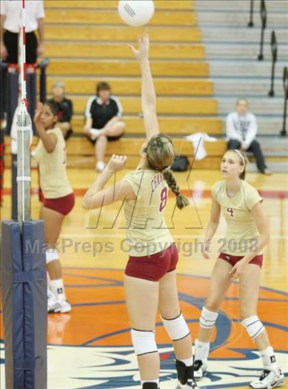 Thumbnail 2 in Keller Central vs Friendswood (Nike Volleyball Classic) photogallery.