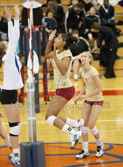Thumbnail 1 in Keller Central vs Friendswood (Nike Volleyball Classic) photogallery.