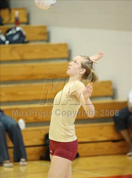 Thumbnail 1 in Keller Central vs Friendswood (Nike Volleyball Classic) photogallery.