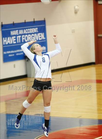 Thumbnail 2 in Keller Central vs Friendswood (Nike Volleyball Classic) photogallery.