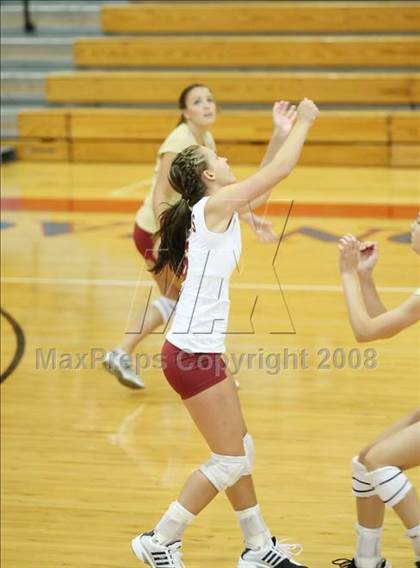 Thumbnail 3 in Keller Central vs Friendswood (Nike Volleyball Classic) photogallery.
