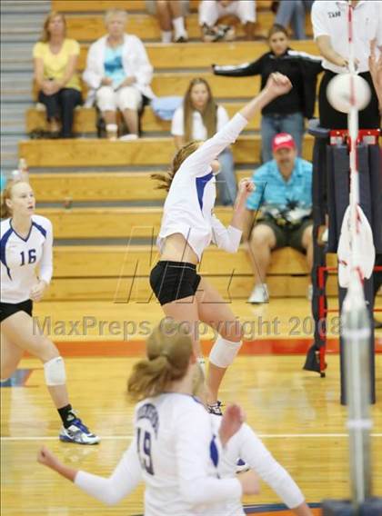 Thumbnail 2 in Keller Central vs Friendswood (Nike Volleyball Classic) photogallery.