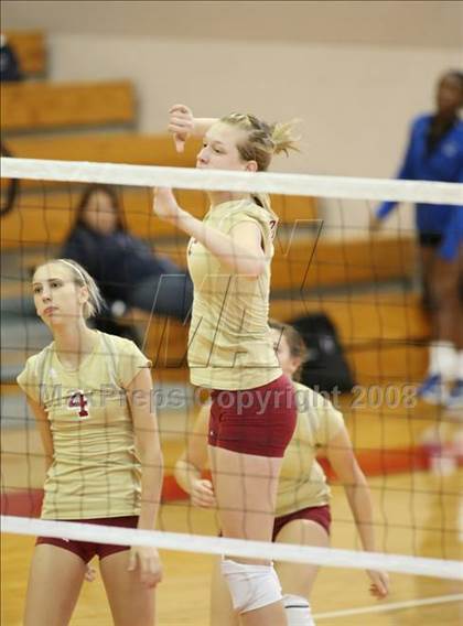 Thumbnail 2 in Keller Central vs Friendswood (Nike Volleyball Classic) photogallery.