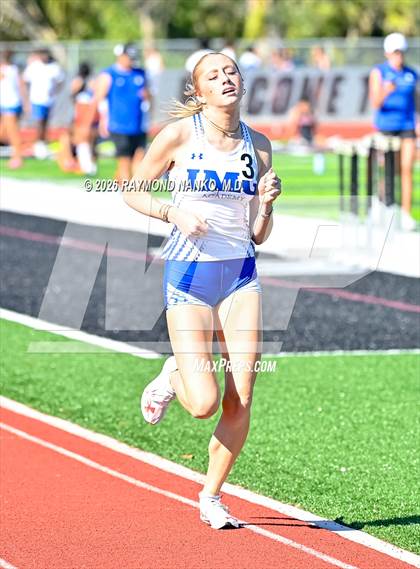 Thumbnail 3 in Pirate Booty Invitational (800 Meter) photogallery.