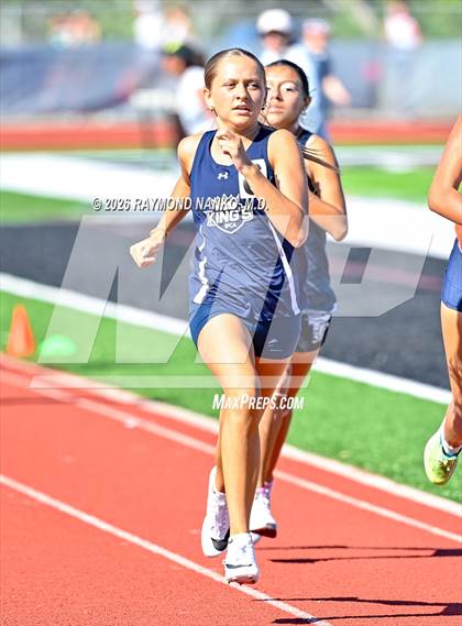 Thumbnail 1 in Pirate Booty Invitational (800 Meter) photogallery.