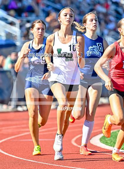 Thumbnail 3 in Pirate Booty Invitational (800 Meter) photogallery.