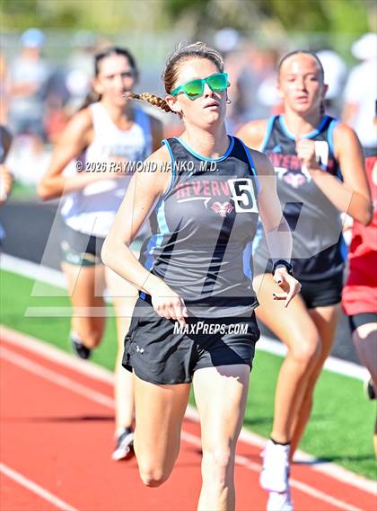 Thumbnail 2 in Pirate Booty Invitational (800 Meter) photogallery.