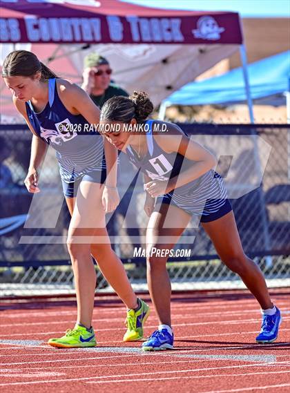 Thumbnail 3 in Pirate Booty Invitational (800 Meter) photogallery.