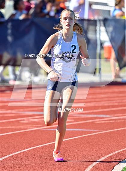 Thumbnail 1 in Pirate Booty Invitational (800 Meter) photogallery.