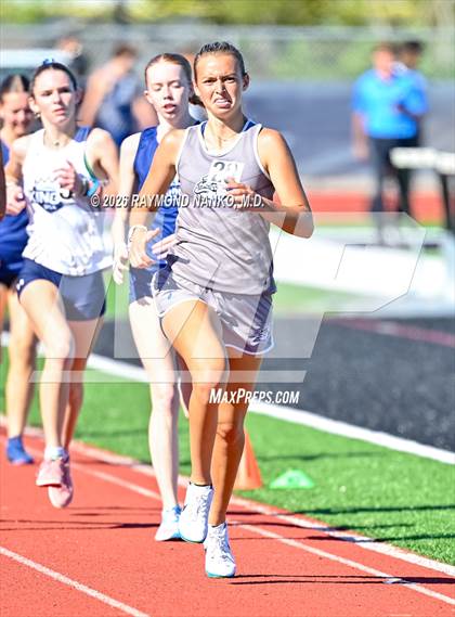 Thumbnail 1 in Pirate Booty Invitational (800 Meter) photogallery.