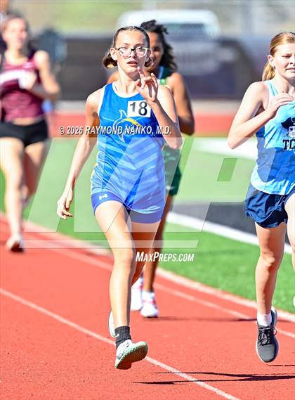 Thumbnail 2 in Pirate Booty Invitational (800 Meter) photogallery.
