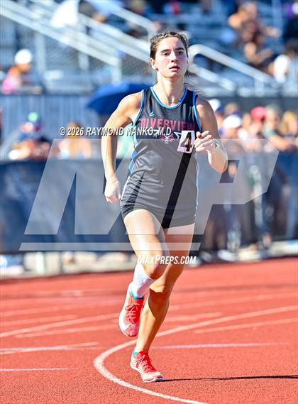 Thumbnail 1 in Pirate Booty Invitational (800 Meter) photogallery.