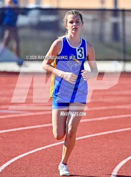 Thumbnail 1 in Pirate Booty Invitational (800 Meter) photogallery.