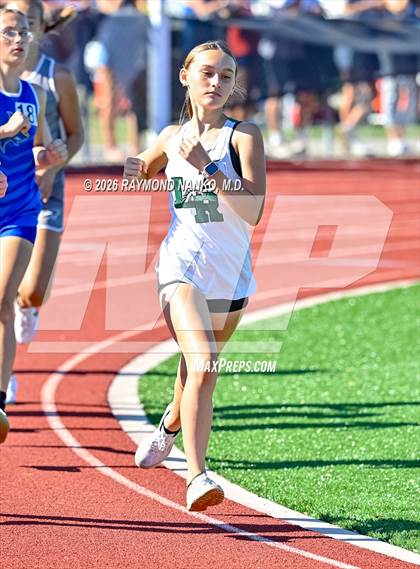 Thumbnail 2 in Pirate Booty Invitational (800 Meter) photogallery.