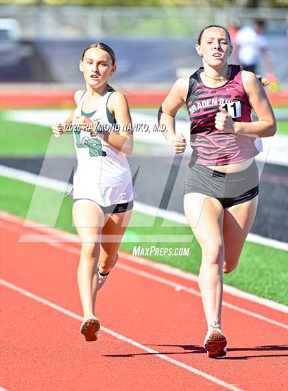 Thumbnail 2 in Pirate Booty Invitational (800 Meter) photogallery.