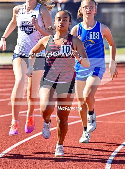 Thumbnail 2 in Pirate Booty Invitational (800 Meter) photogallery.