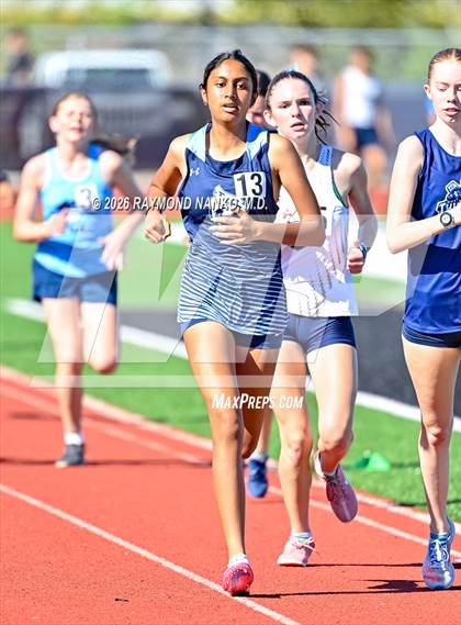 Thumbnail 2 in Pirate Booty Invitational (800 Meter) photogallery.
