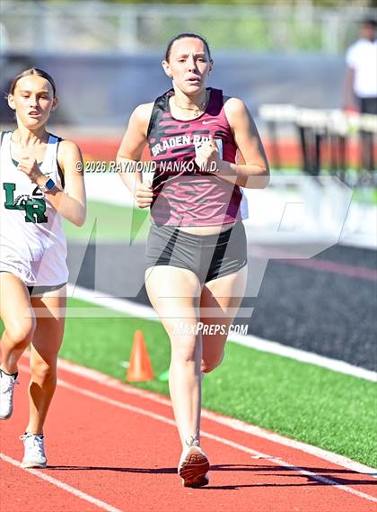 Thumbnail 1 in Pirate Booty Invitational (800 Meter) photogallery.