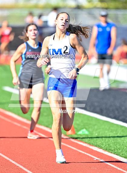 Thumbnail 1 in Pirate Booty Invitational (800 Meter) photogallery.