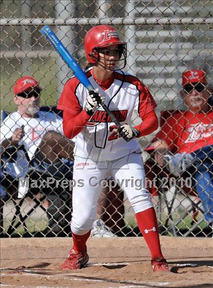 Thumbnail 2 in Lakewood vs Warren (Kiwanis Showtime Tournament) photogallery.