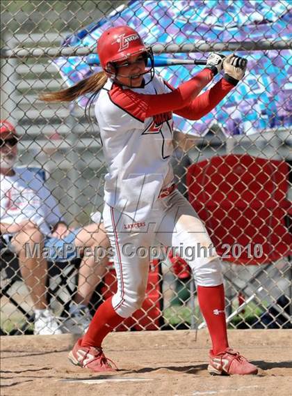 Thumbnail 2 in Lakewood vs Warren (Kiwanis Showtime Tournament) photogallery.