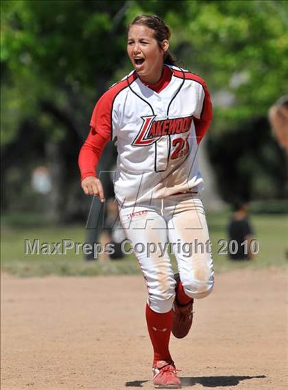 Thumbnail 1 in Lakewood vs Warren (Kiwanis Showtime Tournament) photogallery.